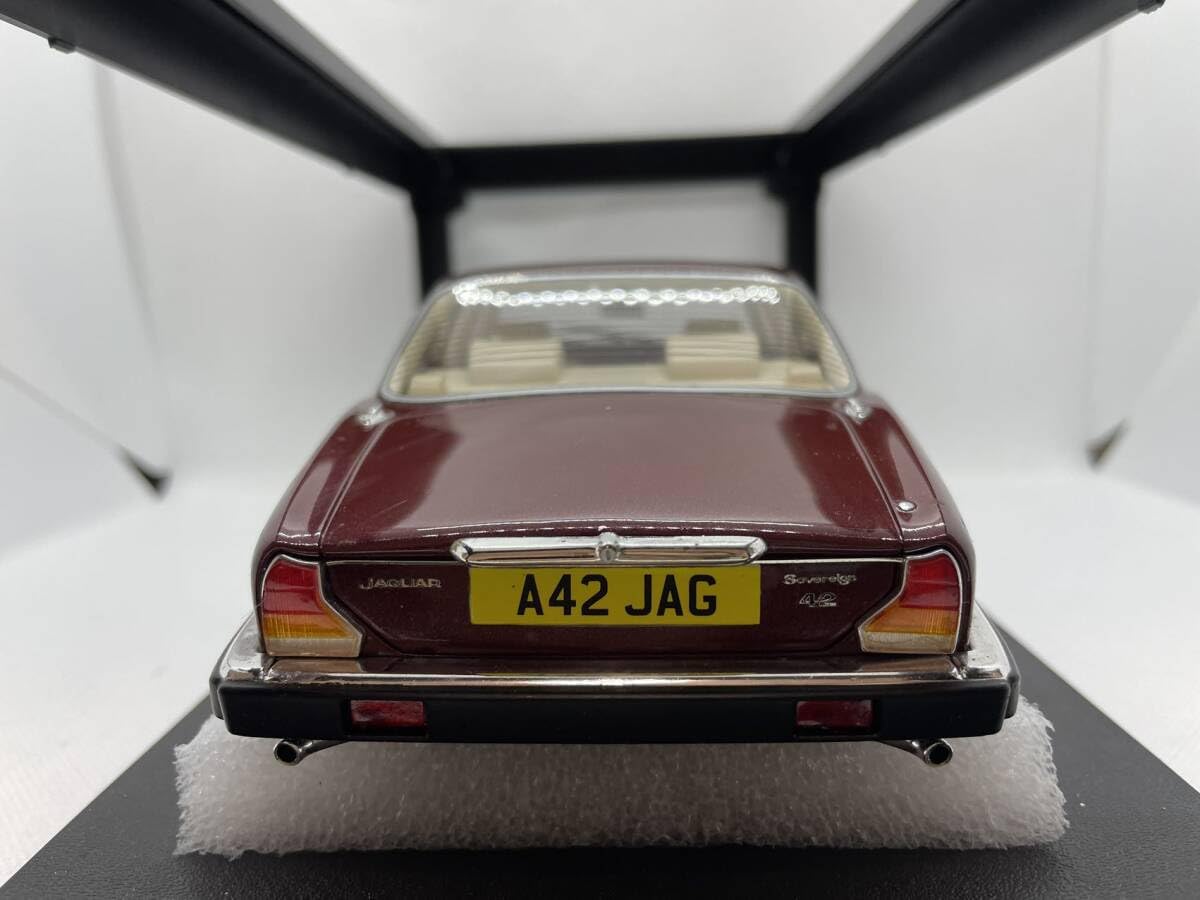 104-032 Cult 1/18 ジャガー XJ SIII 1983 Amazon | Cult 1/18 1979 ジャガー Jaguar XJ SIII 1983 Red metallic